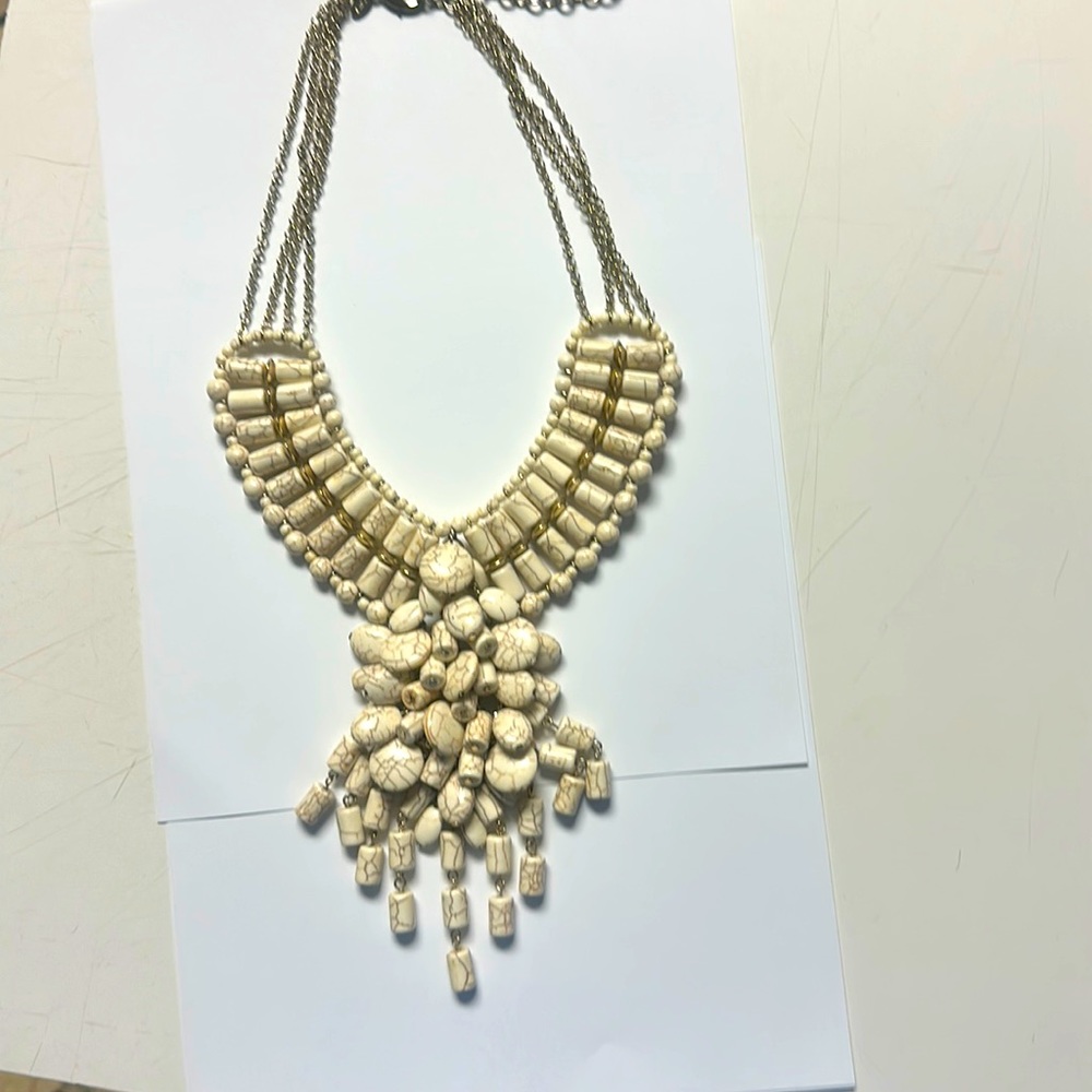 Chico’s Ott Neutral beaded bib necklace